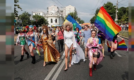 https://static.euronews.com/articles/wires/05/01/67/40/1000x563_ukraine-hosts-biggest-ever-gay-pride-parade.jpg